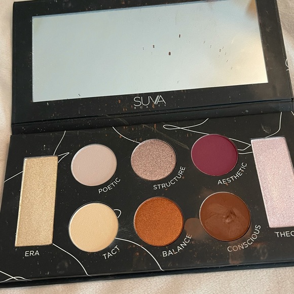 Palette - Picture 3 of 3